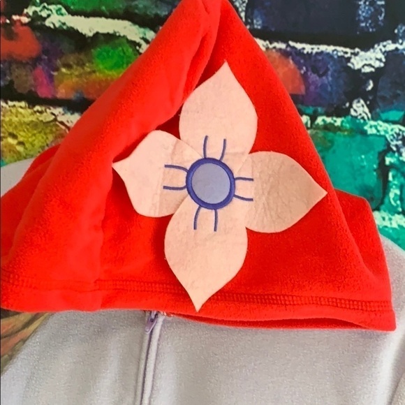 DISNEY The Little Mermaid Pajamas size L/XL - Picture 5 of 7